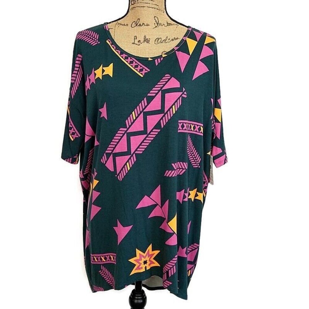 NWT LulaRoe Womens sz S Irma T Shirt Geometric Short Sleeve Scoop Neck Pullover